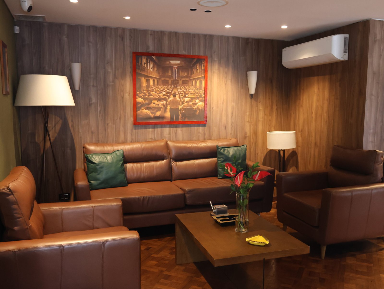 Salón Montecristo de La Casa del Habano Bogotá