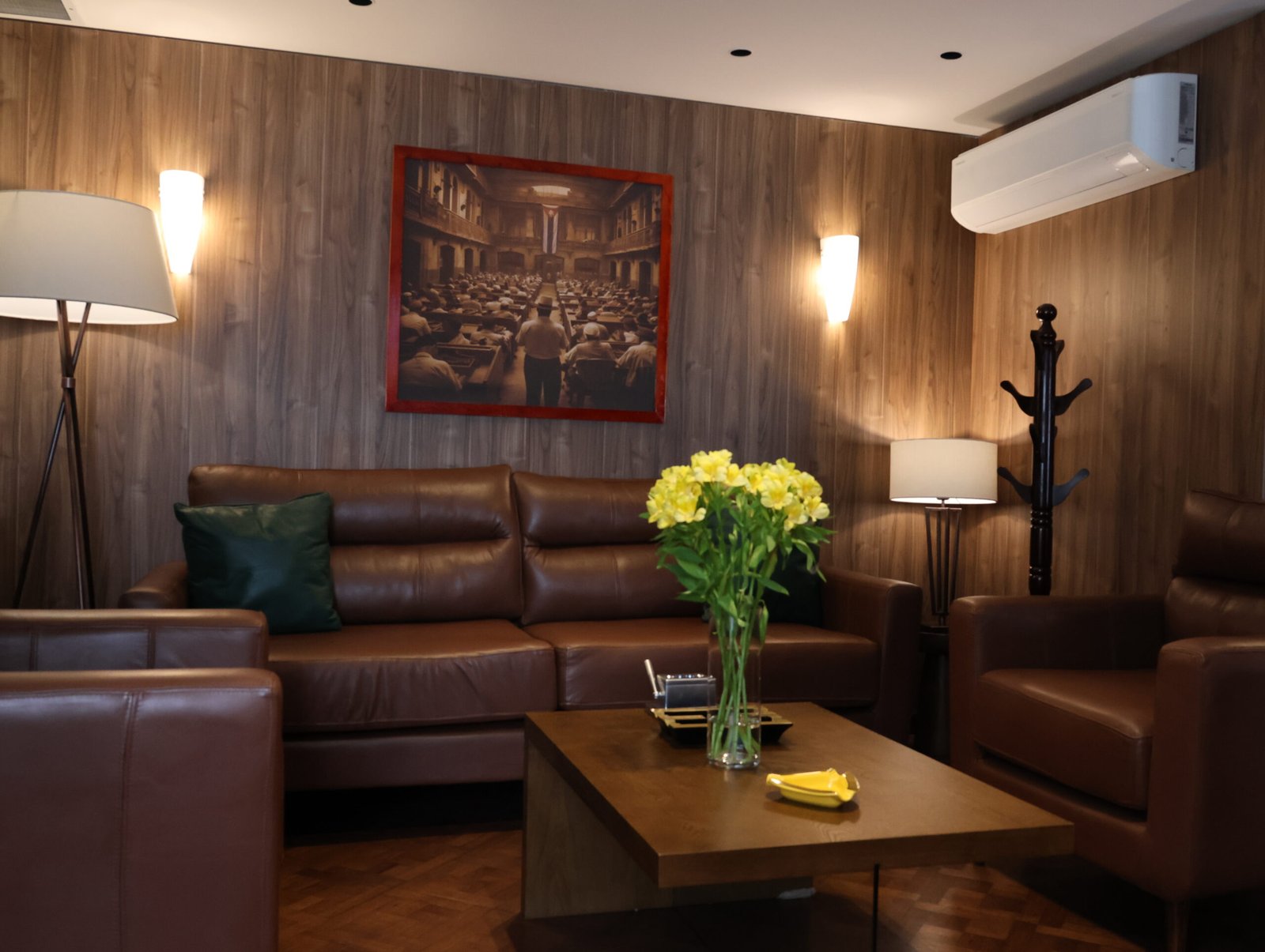 Salón Montecristo de La Casa del Habano Bogotá