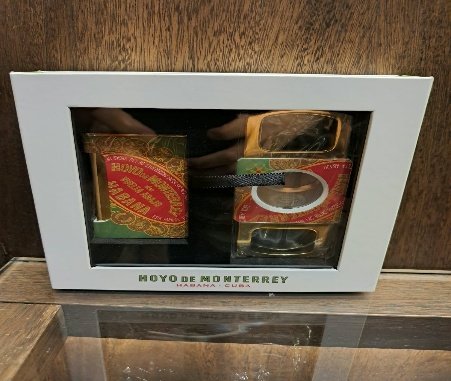 Cortapuro y Encendedor Hoyo de Monterrey SG
